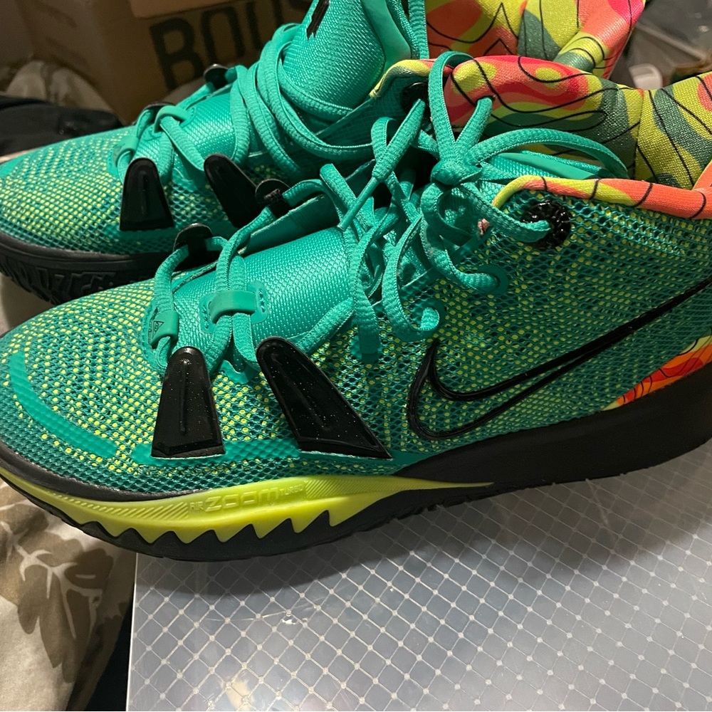 Nike Kyrie Irving